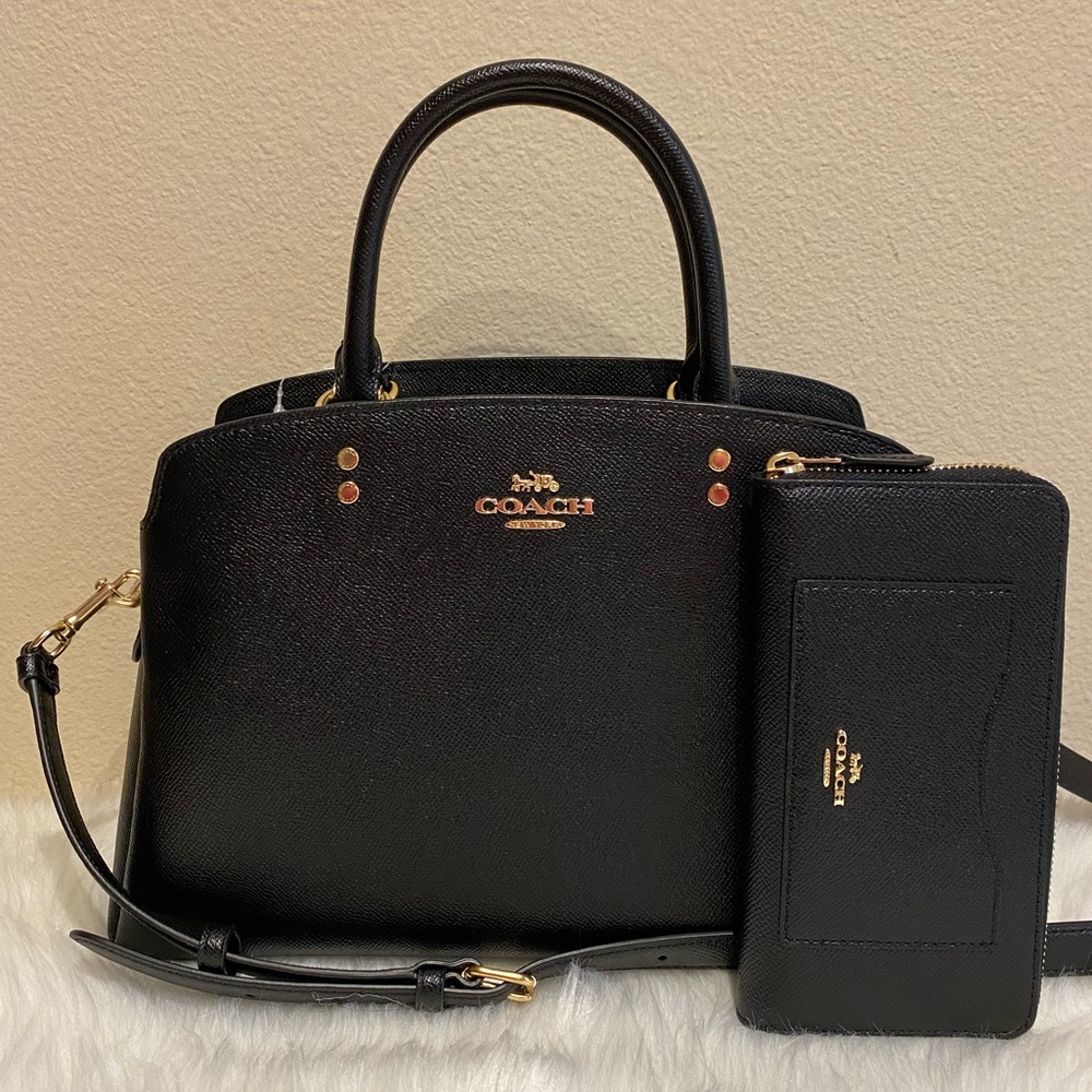 Coach purse and wallet set